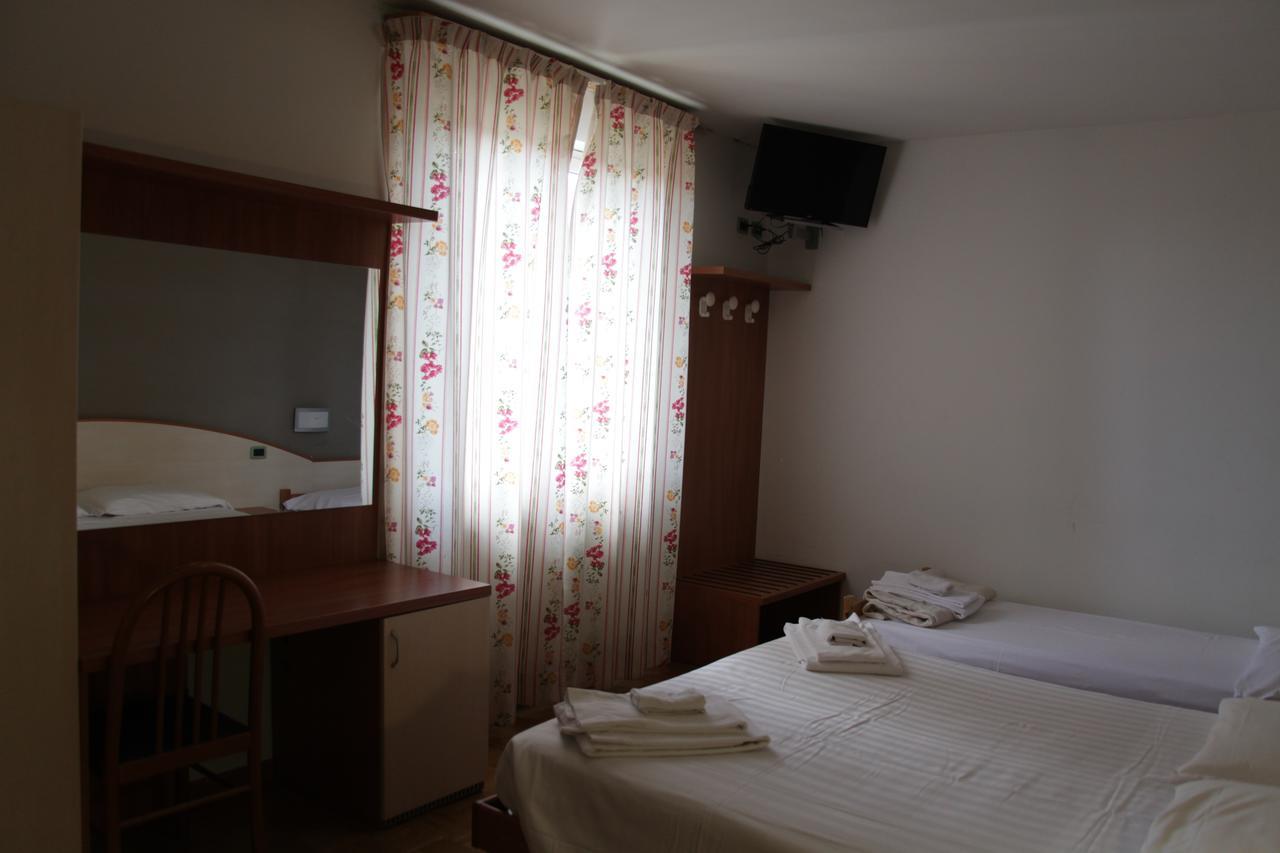 Albergo Da Benedetta Vetralla Kültér fotó
