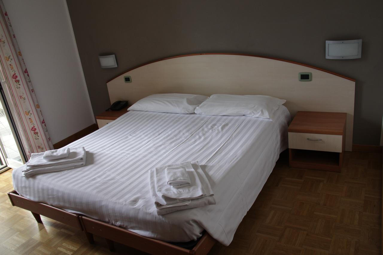 Albergo Da Benedetta Vetralla Kültér fotó