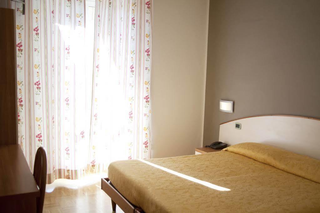 Albergo Da Benedetta Vetralla Kültér fotó