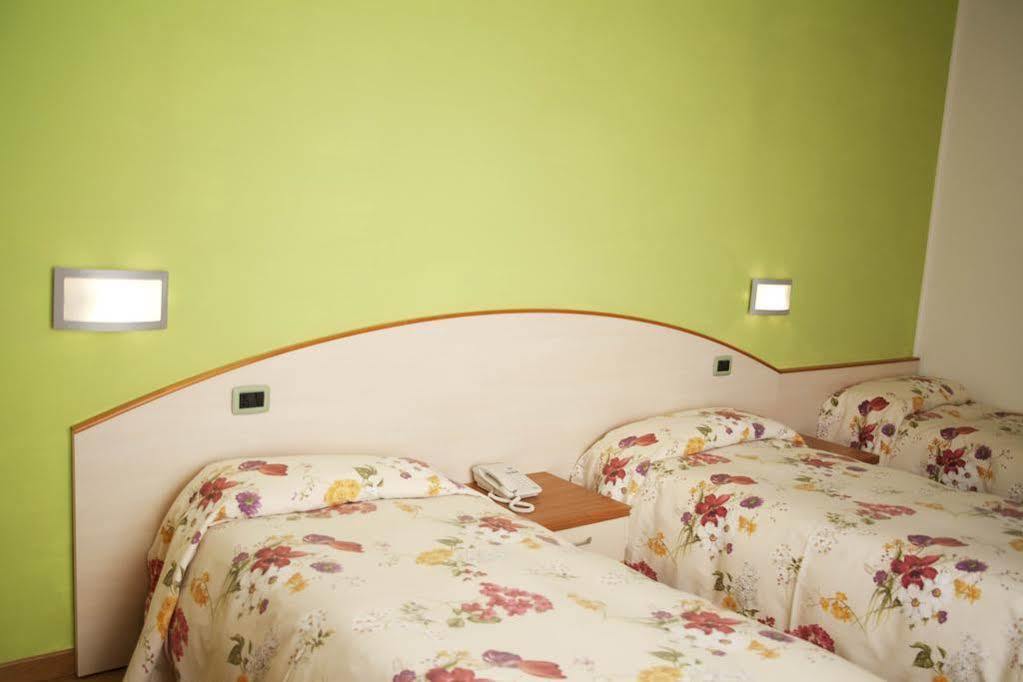 Albergo Da Benedetta Vetralla Kültér fotó